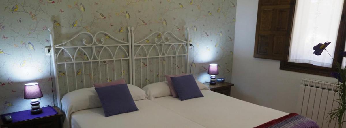 Hospedium Hostal Almanzor Navarredonda de Gredos Exterior photo