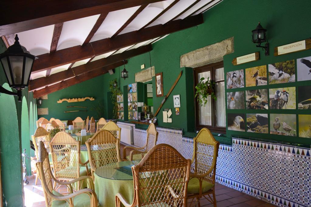 Hospedium Hostal Almanzor Navarredonda de Gredos Exterior photo